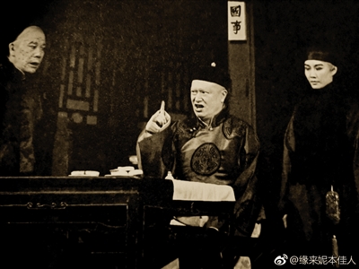吕中第一次上人艺舞台是在《茶馆》里演小太监。