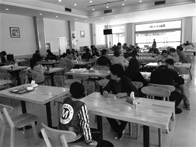 小长假，扬州市政府食堂“开门纳客”